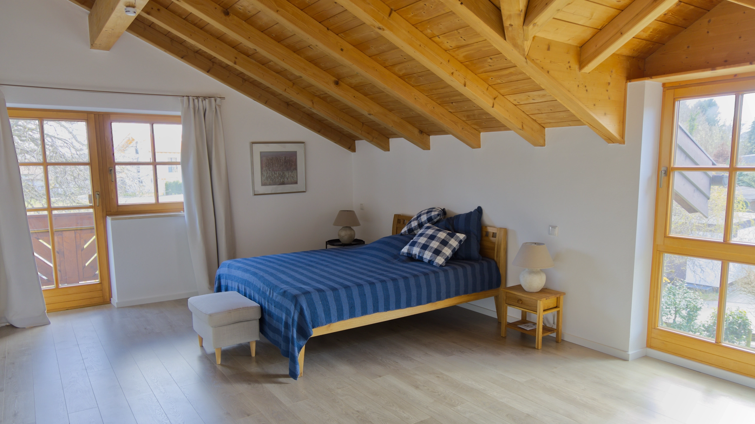 Großes Schlafzimmer OG